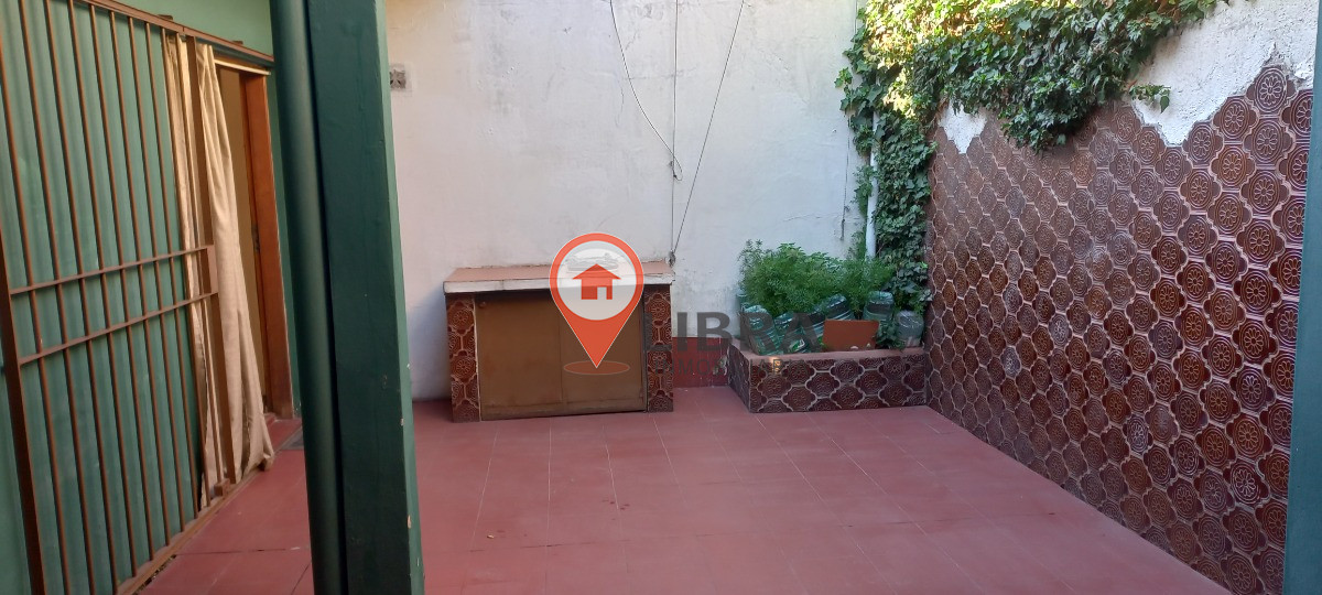 Casa ID.5093 - Propiedad En Venta!! Ubicada En La Blanqueada, 3 dormitorios, 2 baños y garaje!