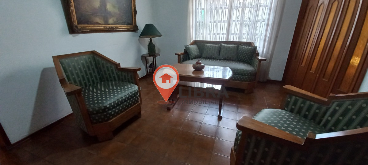 Casa ID.5093 - Propiedad En Venta!! Ubicada En La Blanqueada, 3 dormitorios, 2 baños y garaje!