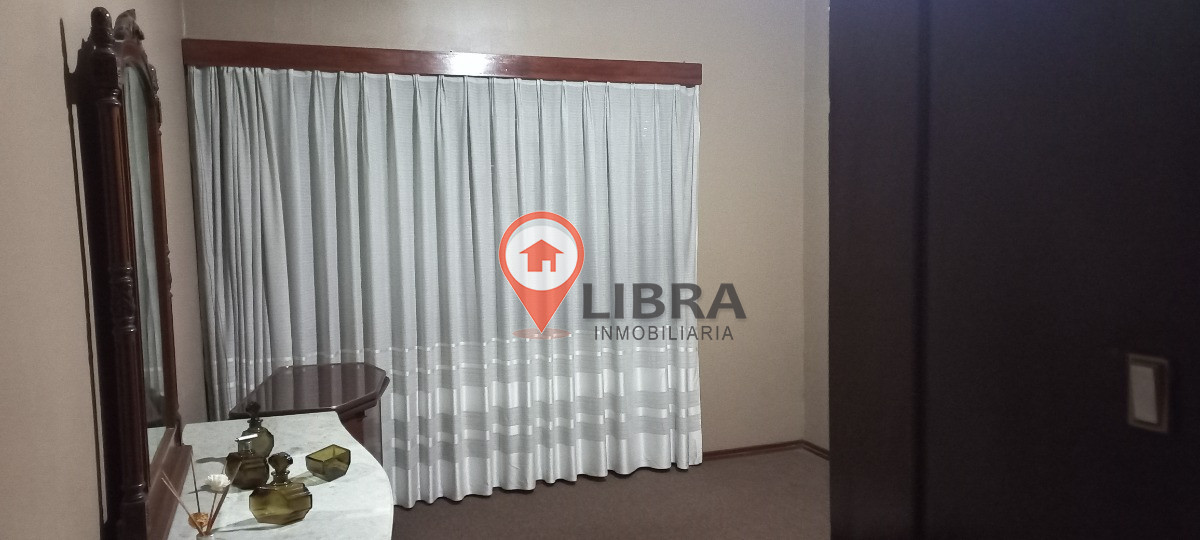 Casa ID.5093 - Propiedad En Venta!! Ubicada En La Blanqueada, 3 dormitorios, 2 baños y garaje!