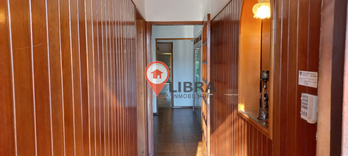 Casa ID.5093 - Propiedad En Venta!! Ubicada En La Blanqueada, 3 dormitorios, 2 baños y garaje!