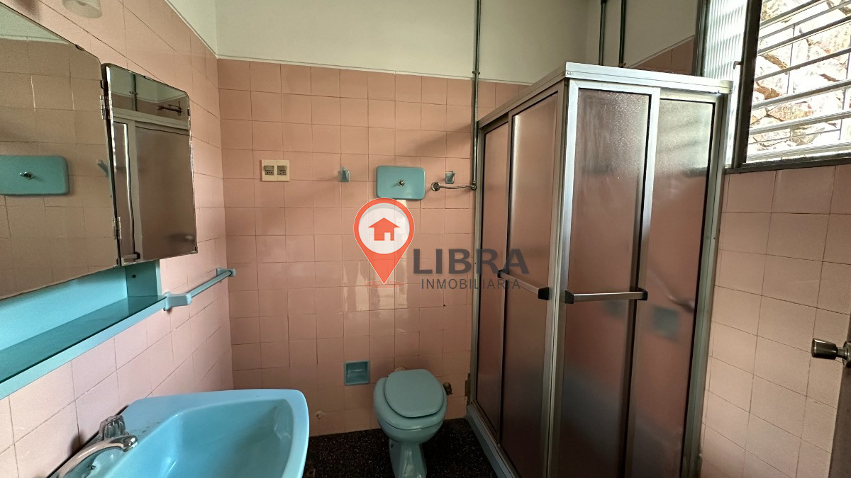 Casa ID.5515 - Casa En Venta 4 Dormitorios y 3 Baños. Buceo Montevideo
