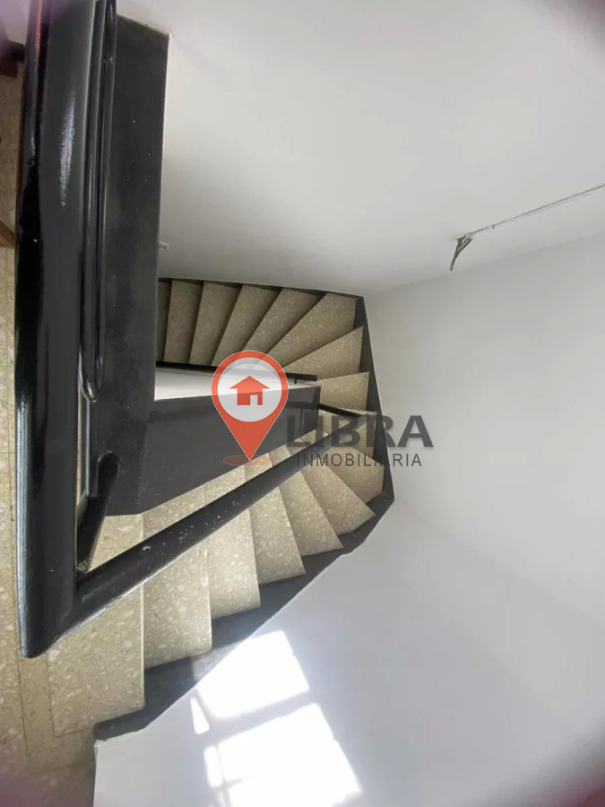 Casa ID.5622 - Excelente oportunidad Casa sin Gc también para Oficina o Comercio !!!!