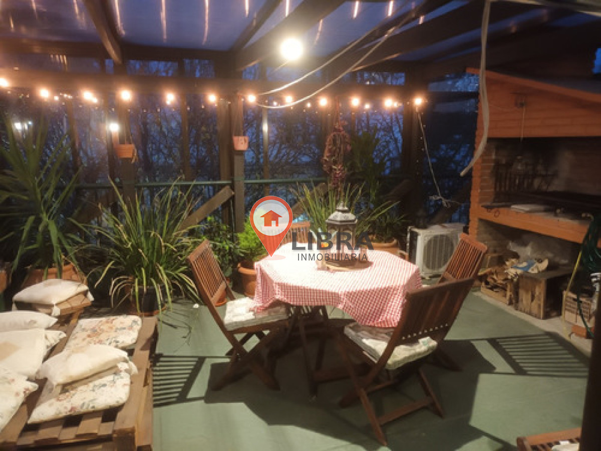 Casa ID.8919 - Casa 4 Dormitorios O Escritorio 2 Baños Garage Terraza Con Parrillero En Parque Rodó