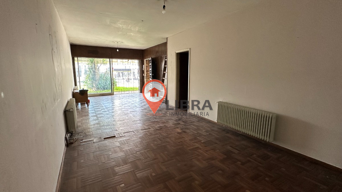 Casa ID.6483 - Hermosa Casa De 4 Dorm Con Gigante Terreno Parrillero y Garaje