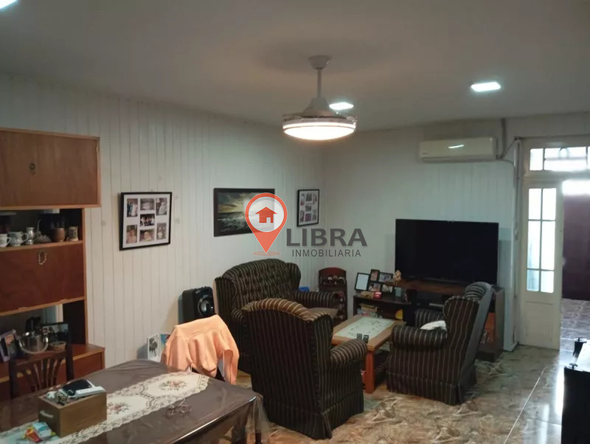 Casa ID.6716 - Venta Casa Reciclada 4 Dormitorios y 2 Baños. Cordon 