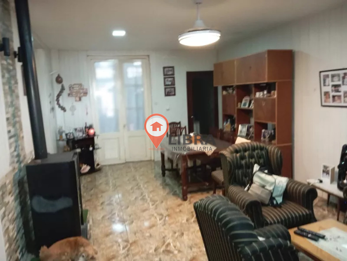 Casa ID.6716 - Venta Casa Reciclada 4 Dormitorios y 2 Baños. Cordon 
