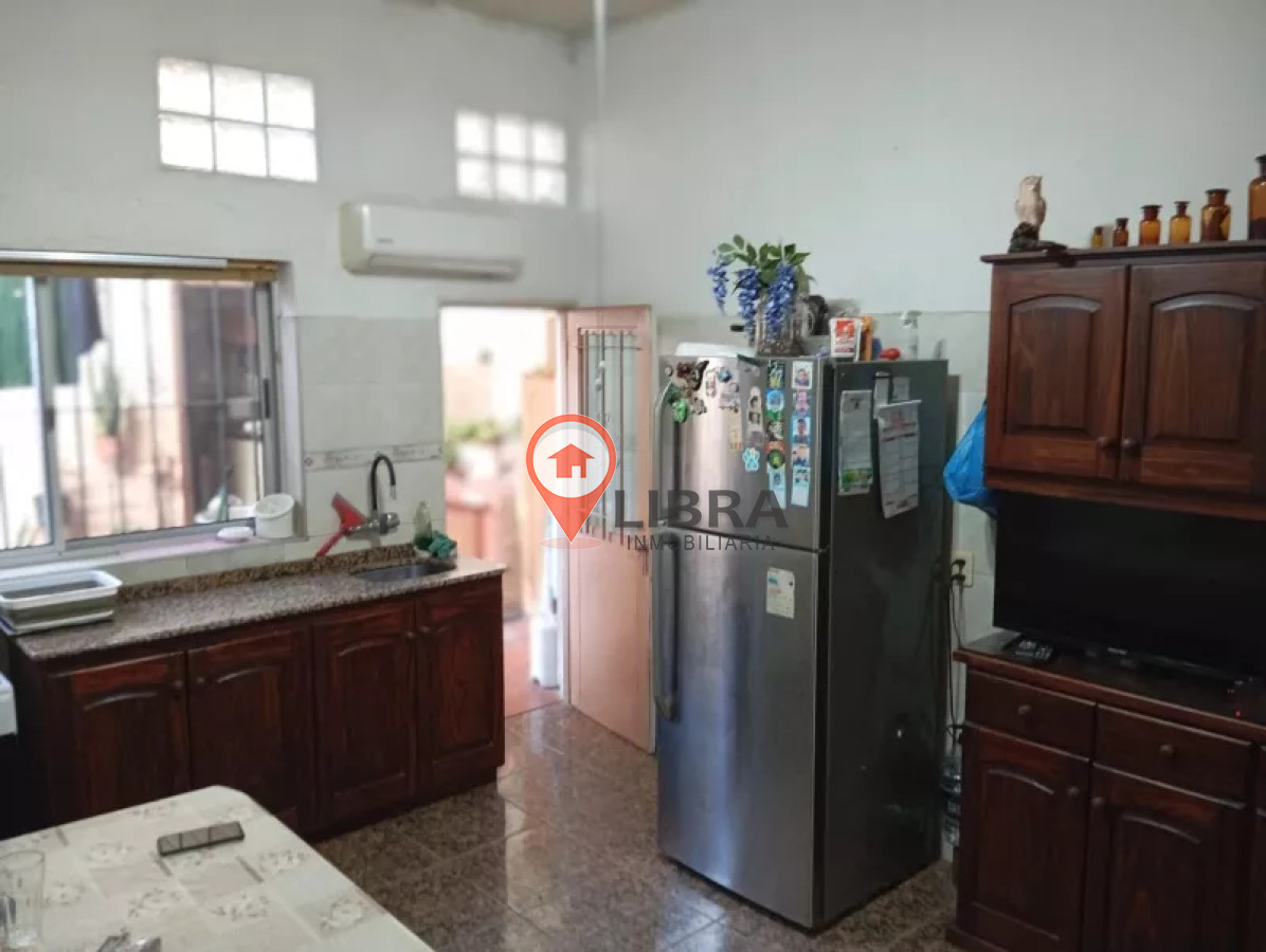 Casa ID.6716 - Venta Casa Reciclada 4 Dormitorios y 2 Baños. Cordon 