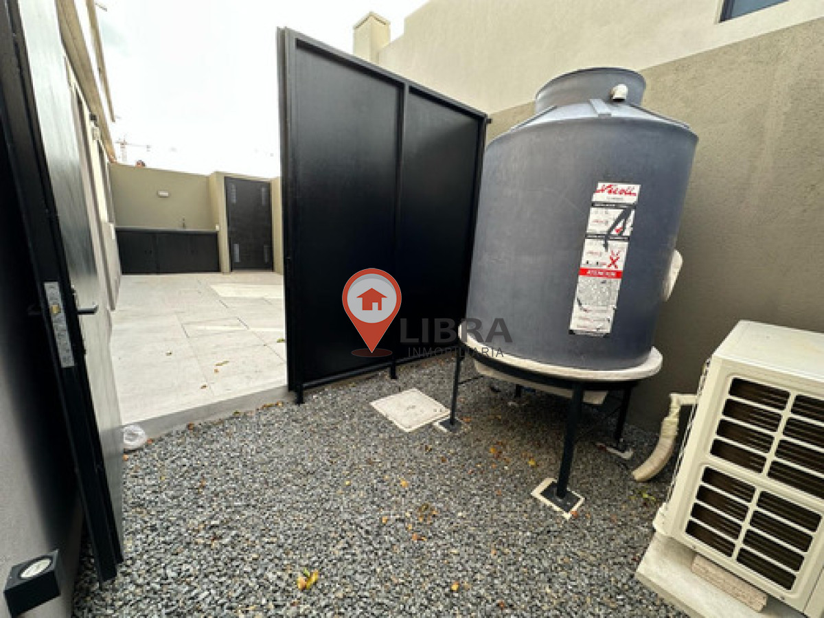 Casa ID.9038 - Alquiler Casa A Estrenar 3 Dormitorios Con Jardín Y Piscina En Carrasco Norte