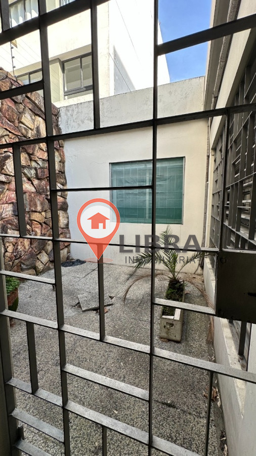 Casa ID.5360 - Excelente oportunidad Hermosa Casa sobre Av Luis Alberto De Herrera.
