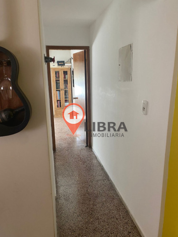Casa ID.3686 - Encantadora Casa en Venta en Villa Española 2 dormitorios, 2 baños y garaje 3 autos!
