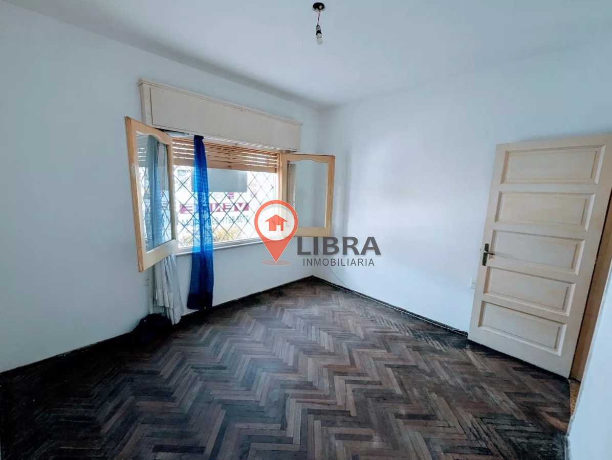 Casa ID.7027 - Venta Casa 4 Dormitorios 2 Baños En Pocitos Excelente Oportunidad