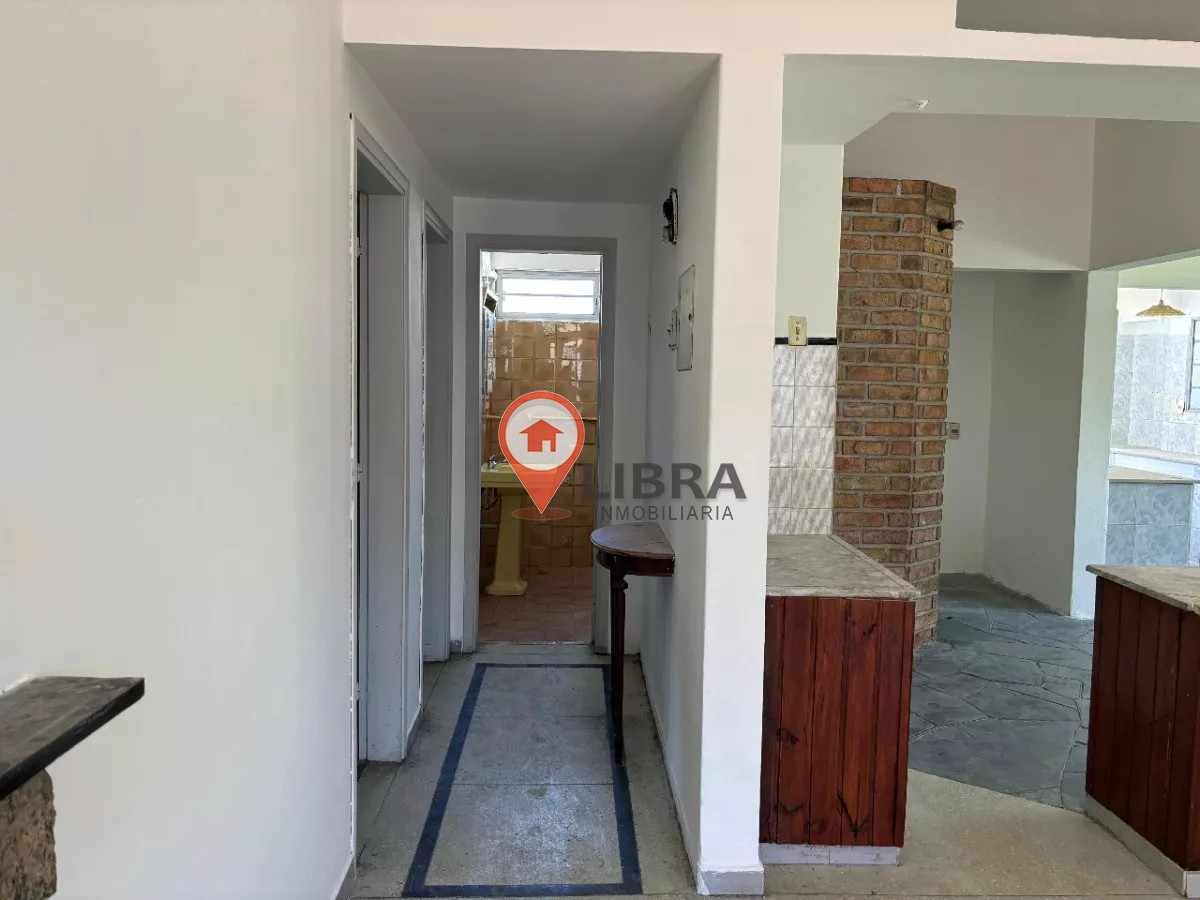 Casa ID.7244 - Venta Casa 2 Dormitorios Con Cochera Gran Terreno En Lagomar