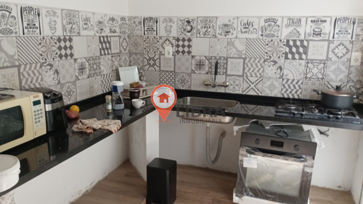 Casa ID.7406 - Se Vende De Casa 3 Dormitorios 3 Baños Amplio Terreno Cochera Atahualpa
