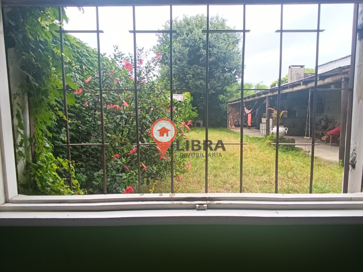 Casa ID.7406 - Se Vende De Casa 3 Dormitorios 3 Baños Amplio Terreno Cochera Atahualpa