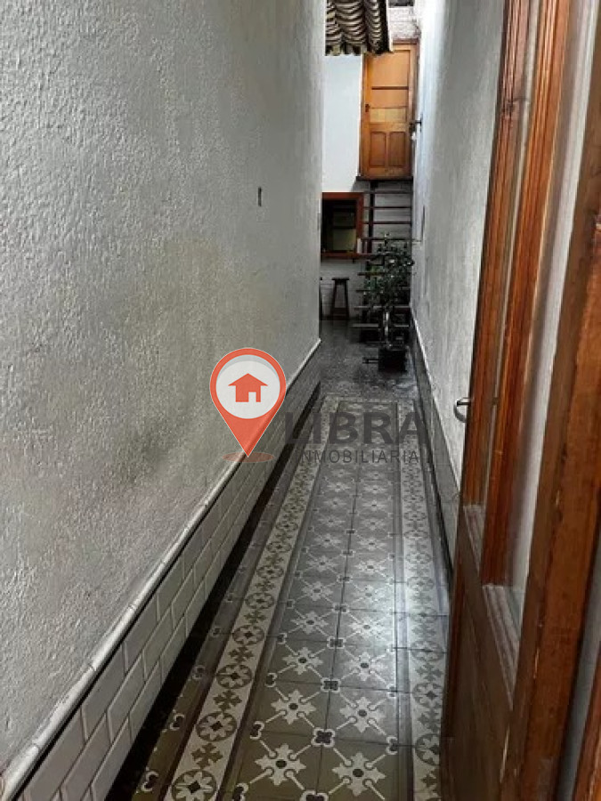 Casa ID.1265 - SE VENDE IMPERDIBLE CASA EN CORDON 4 DORMITORIOS y GARAJE!