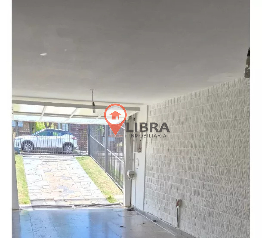Casa ID.7835 - Hermosa Casa Con 3 Dorm, Patio y Cochera Para 2 Autos