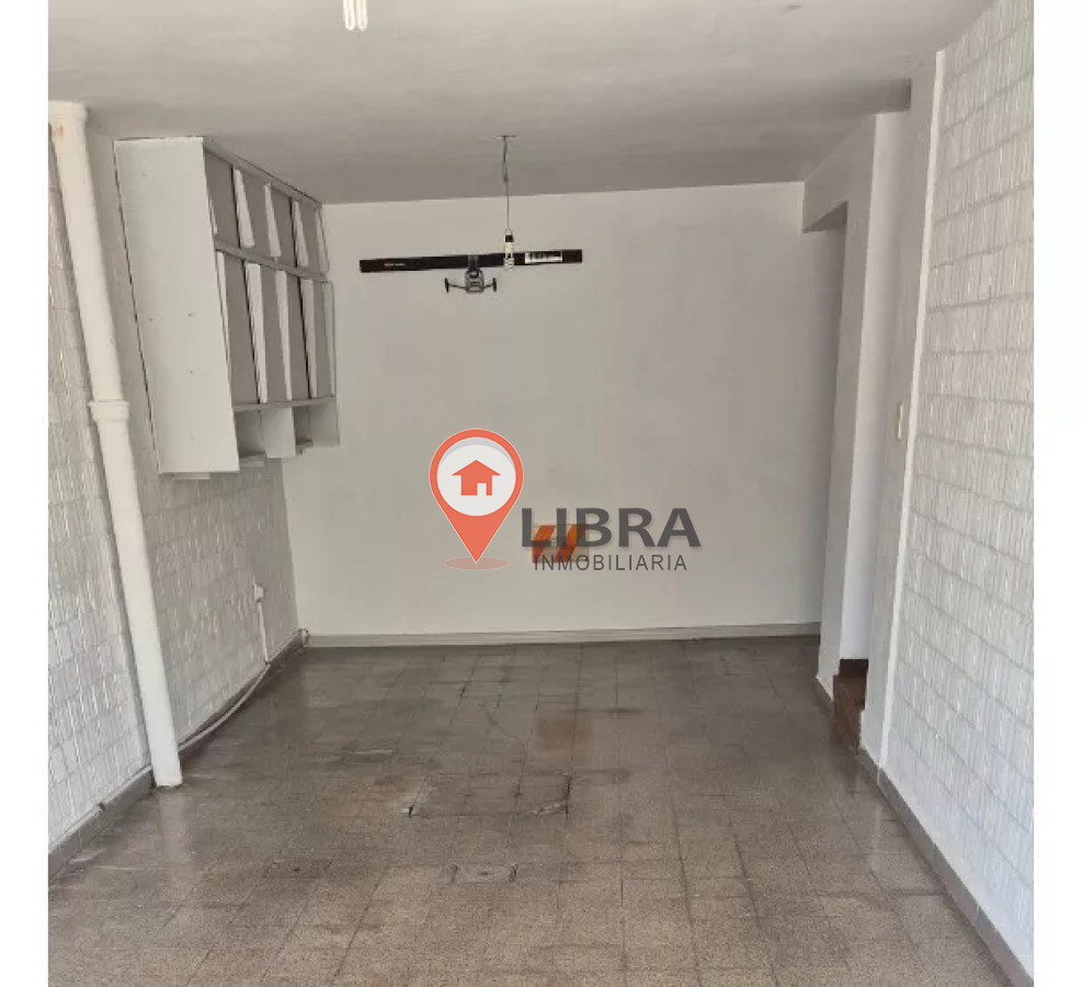 Casa ID.7835 - Hermosa Casa Con 3 Dorm, Patio y Cochera Para 2 Autos