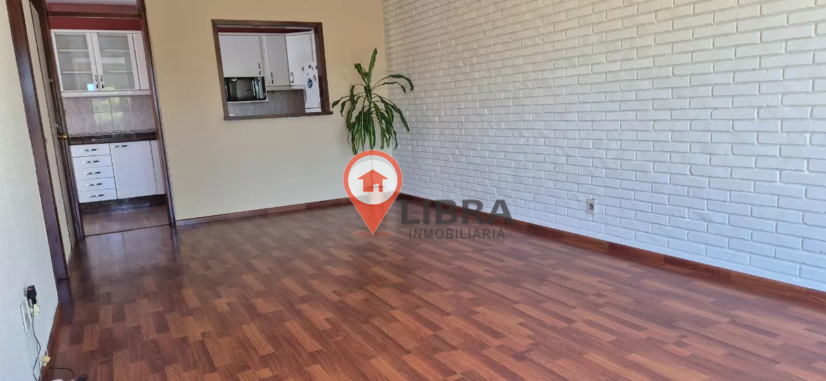 Casa ID.7835 - Hermosa Casa Con 3 Dorm, Patio y Cochera Para 2 Autos