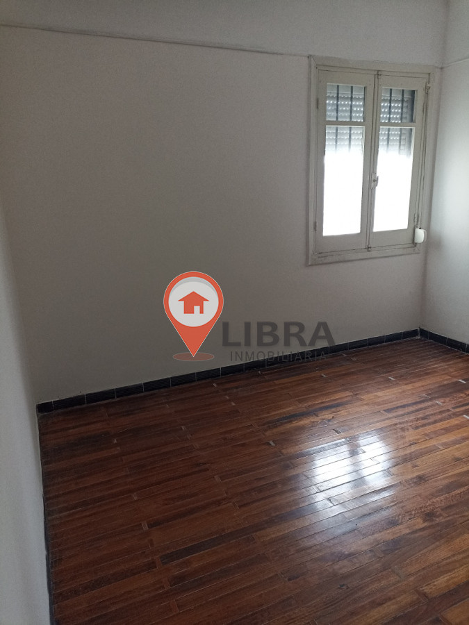 Casa ID.7882 - Venta De Casa 4 Dormitorios 2 Baños Sobre Av 8 de Octubre En Unión