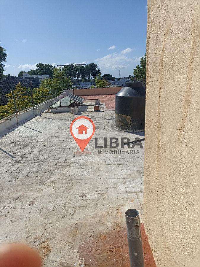 Casa ID.7882 - Venta De Casa 4 Dormitorios 2 Baños Sobre Av 8 de Octubre En Unión