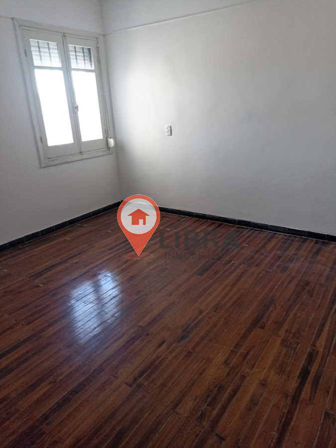 Casa ID.7882 - Venta De Casa 4 Dormitorios 2 Baños Sobre Av 8 de Octubre En Unión