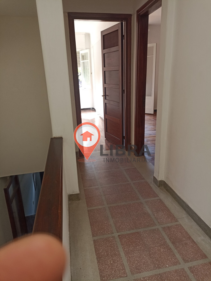 Casa ID.7882 - Venta De Casa 4 Dormitorios 2 Baños Sobre Av 8 de Octubre En Unión