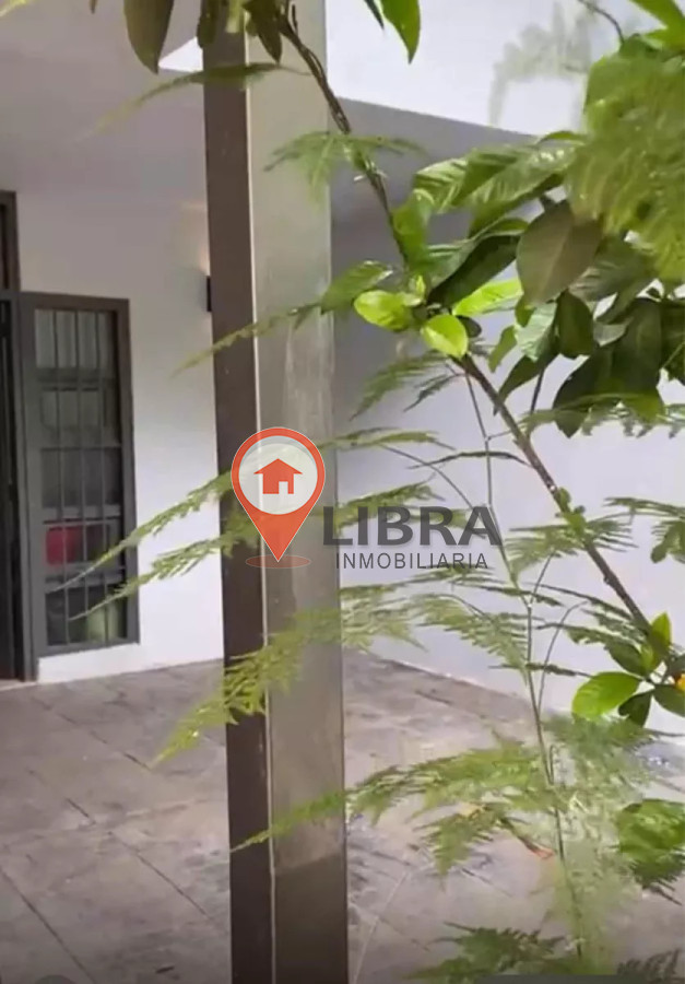 Casa ID.7976 - Hermosa Casa De 2 Dorm Con Cochera La Blanqueada 