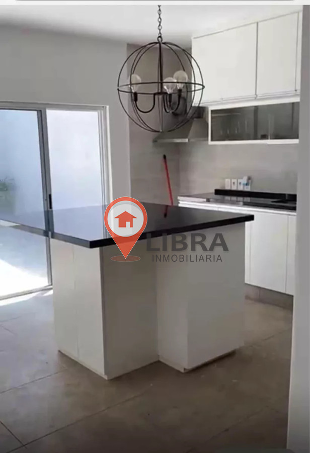 Casa ID.7946 - Alquiler Casa 4 Dormitorios 2 Baños 2 Cocheras La Blanqueada