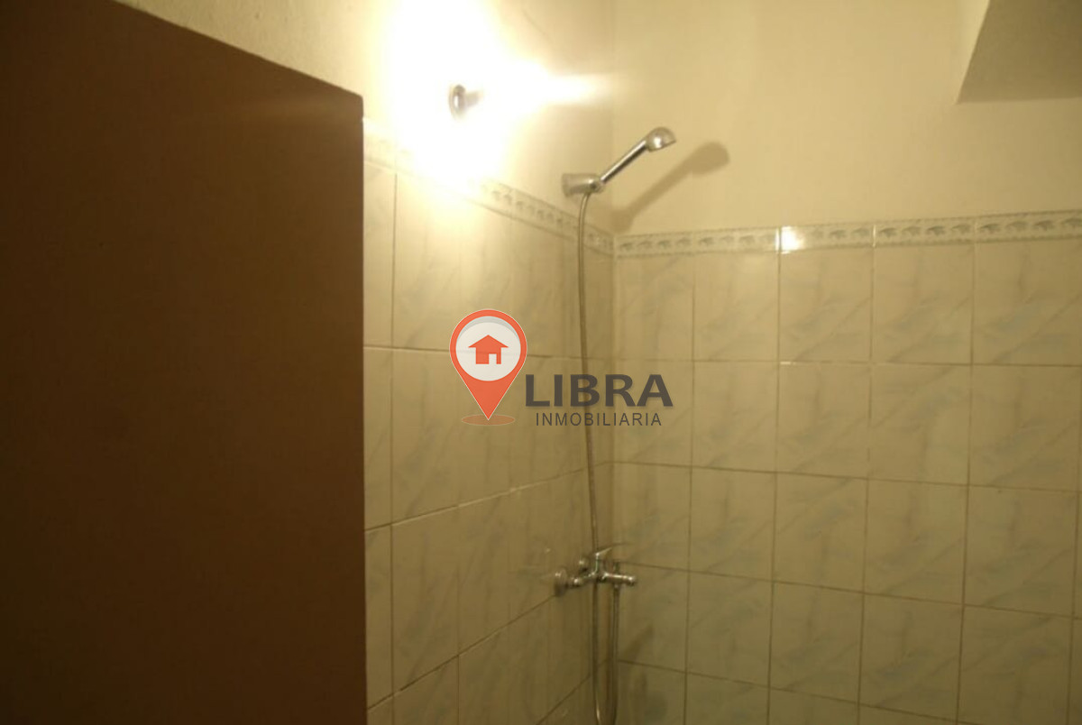 Casa ID.5821 - Impresionante casa de 8 dormitorios y 4 baños. Ideal para gran familia o inversores
