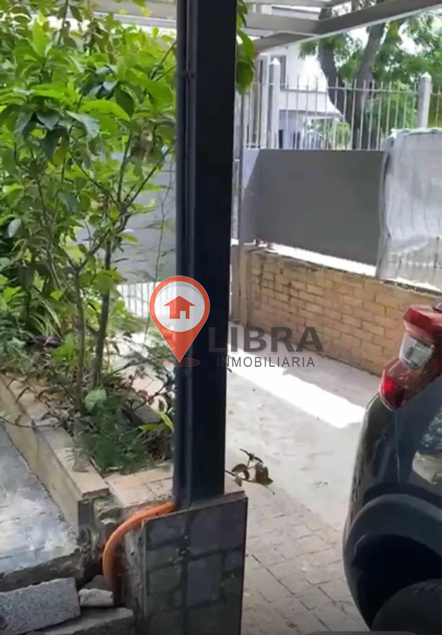 Casa ID.8012 - Se Alquila Casa 4 Dormitorios 2 Baños 2 Cocheras En La Blanqueada