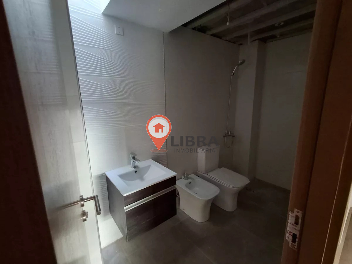 Casa ID.8025 - Venta Casa Dúplex A Estrenar 2 Dormitorios Patio En Cordón