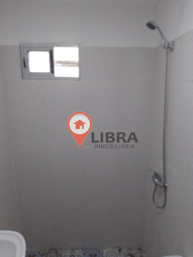 Casa ID.9135 - Alquiler Casa Al Frente De 2 Dormitorios Patio Con Parrilero En Flor De Maroñas