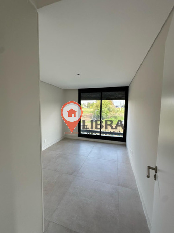 Casa ID.9038 - Alquiler Casa A Estrenar 3 Dormitorios Con Jardín Y Piscina En Carrasco Norte