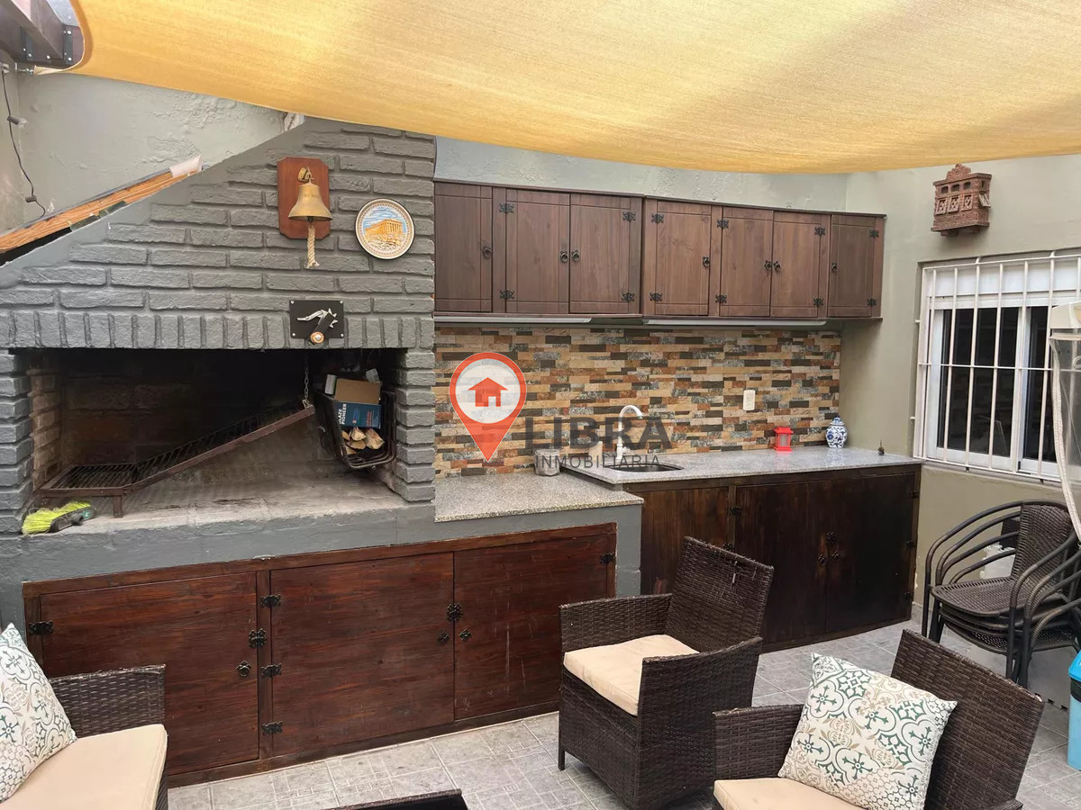 Casa ID.8757 - Venta Casa 2 Dormitorios Patio Parrillero Sin Gastos En Pocitos