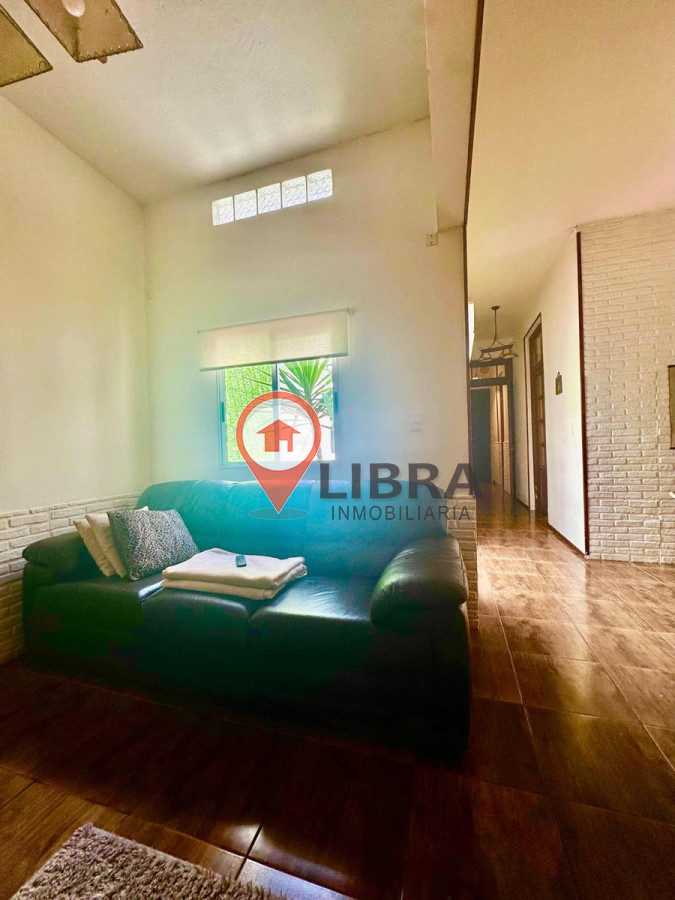 Casa ID.8857 - Casa A Estrenar De 3 Dormitorios 2 Baños Garaje Tres Cruces 
