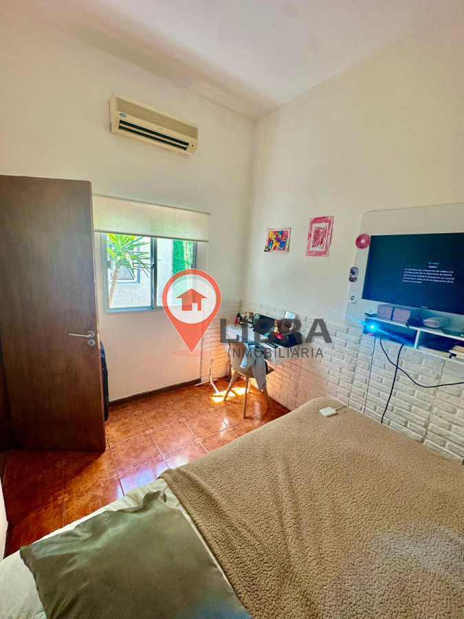 Casa ID.8857 - Casa A Estrenar De 3 Dormitorios 2 Baños Garaje Tres Cruces 