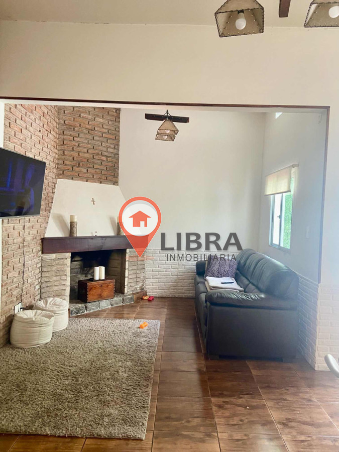 Casa ID.8865 - Casa A Estrenar De 3 Dormitorios 2 Baños Garaje Tres Cruces 