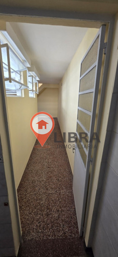 Casa ID.9437 - Alquiler Casa De Altos 2 Dormitorios Azotea Con Parrillero En Tres Cruces 