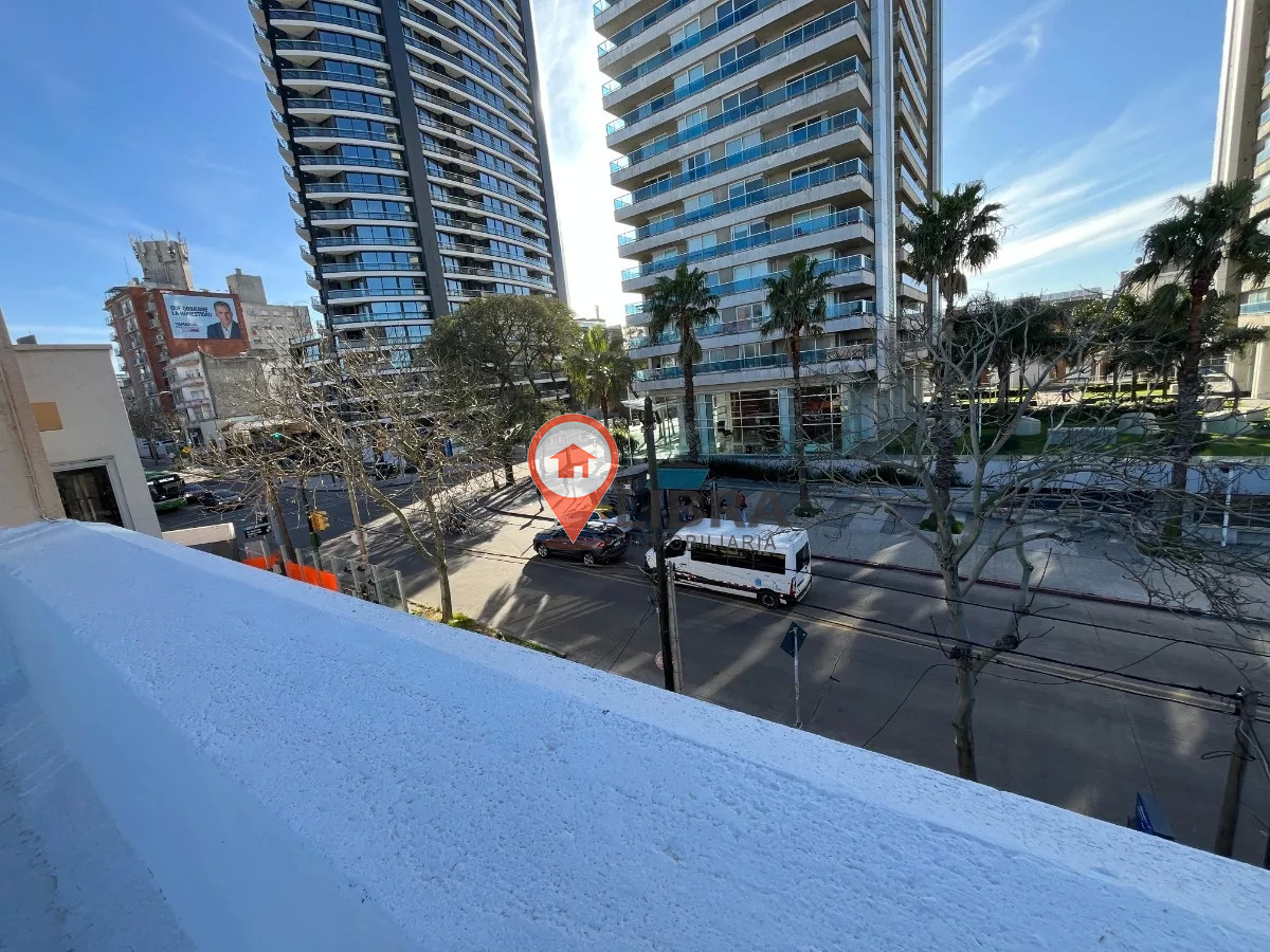 Casa ID.5737 - Casa Venta 2 Dormitorios Impecable Excelente Ubicación Buceo