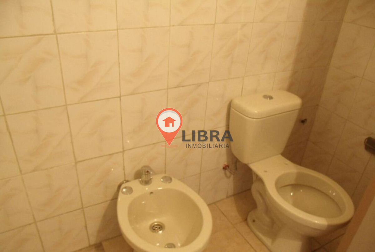 Casa ID.5821 - Impresionante casa de 8 dormitorios y 4 baños. Ideal para gran familia o inversores