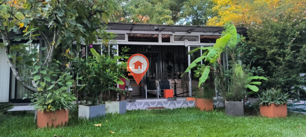 Casa ID.9053 - Venta Casa Gran Terreno 1 Dormitorio Piscina Parrillero En El Pinar