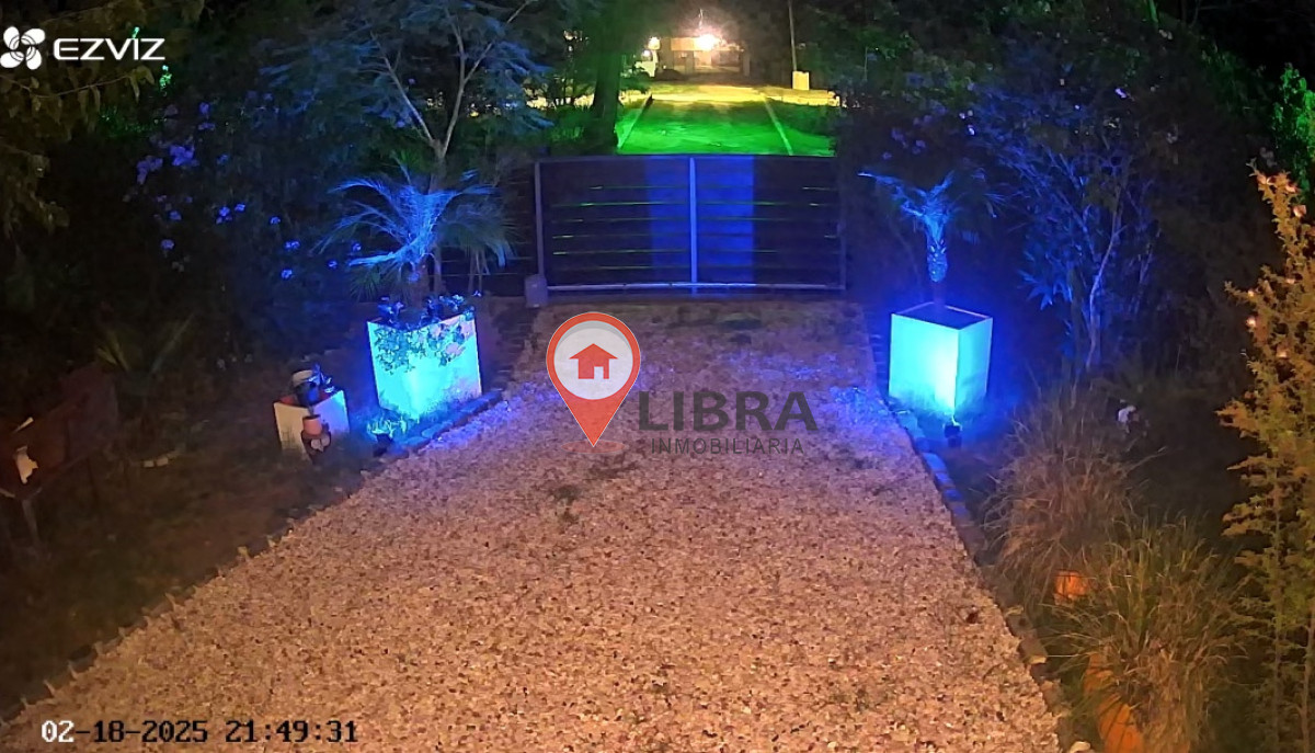 Casa ID.9053 - Venta Casa Gran Terreno 1 Dormitorio Piscina Parrillero En El Pinar