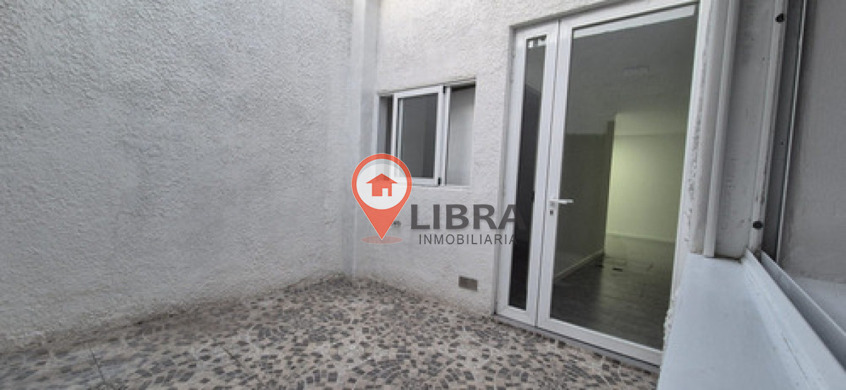 Casa ID.9186 - Se Vende Casa De 2 Dormitorios Con Patio En Parque Batlle A Estrenar