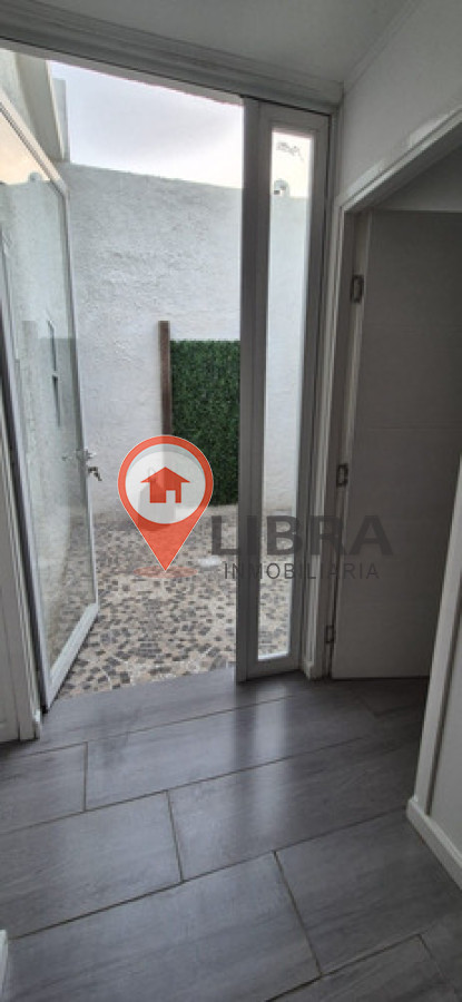 Casa ID.9186 - Se Vende Casa De 2 Dormitorios Con Patio En Parque Batlle A Estrenar