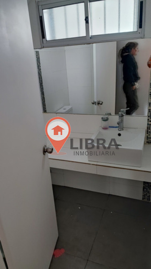 Casa ID.9385 - Alquiler Casa PH 4 Dormitorios 2 Baños Patio Con Parrillero Garage en Reducto