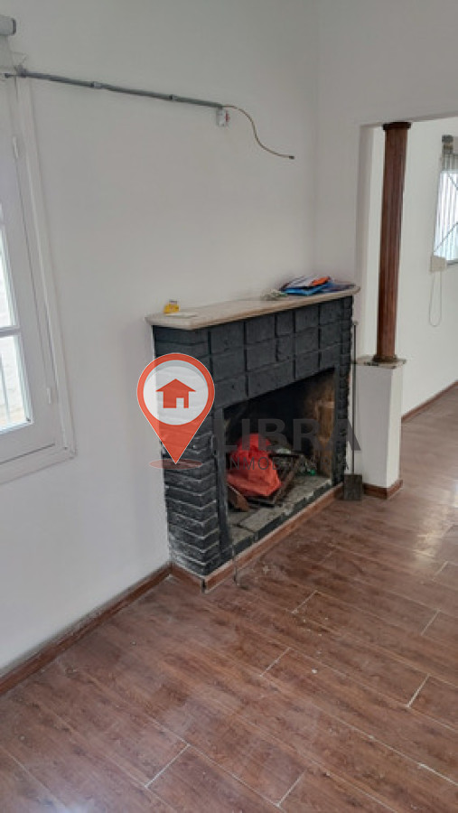Casa ID.9385 - Alquiler Casa PH 4 Dormitorios 2 Baños Patio Con Parrillero Garage en Reducto