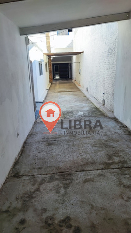 Casa ID.9385 - Alquiler Casa PH 4 Dormitorios 2 Baños Patio Con Parrillero Garage en Reducto