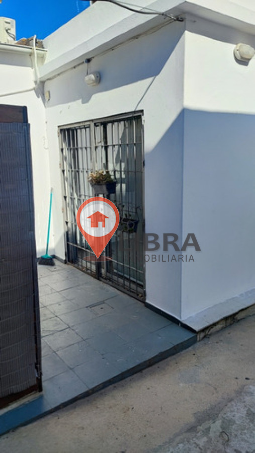 Casa ID.9385 - Alquiler Casa PH 4 Dormitorios 2 Baños Patio Con Parrillero Garage en Reducto