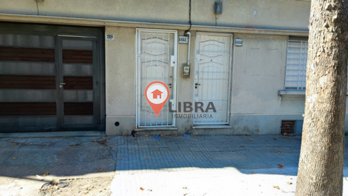 Casa ID.9385 - Alquiler Casa PH 4 Dormitorios 2 Baños Patio Con Parrillero Garage en Reducto