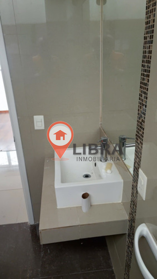 Casa ID.9385 - Alquiler Casa PH 4 Dormitorios 2 Baños Patio Con Parrillero Garage en Reducto